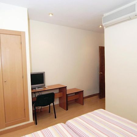 Hostal Cataluna Zaragoza Eksteriør billede