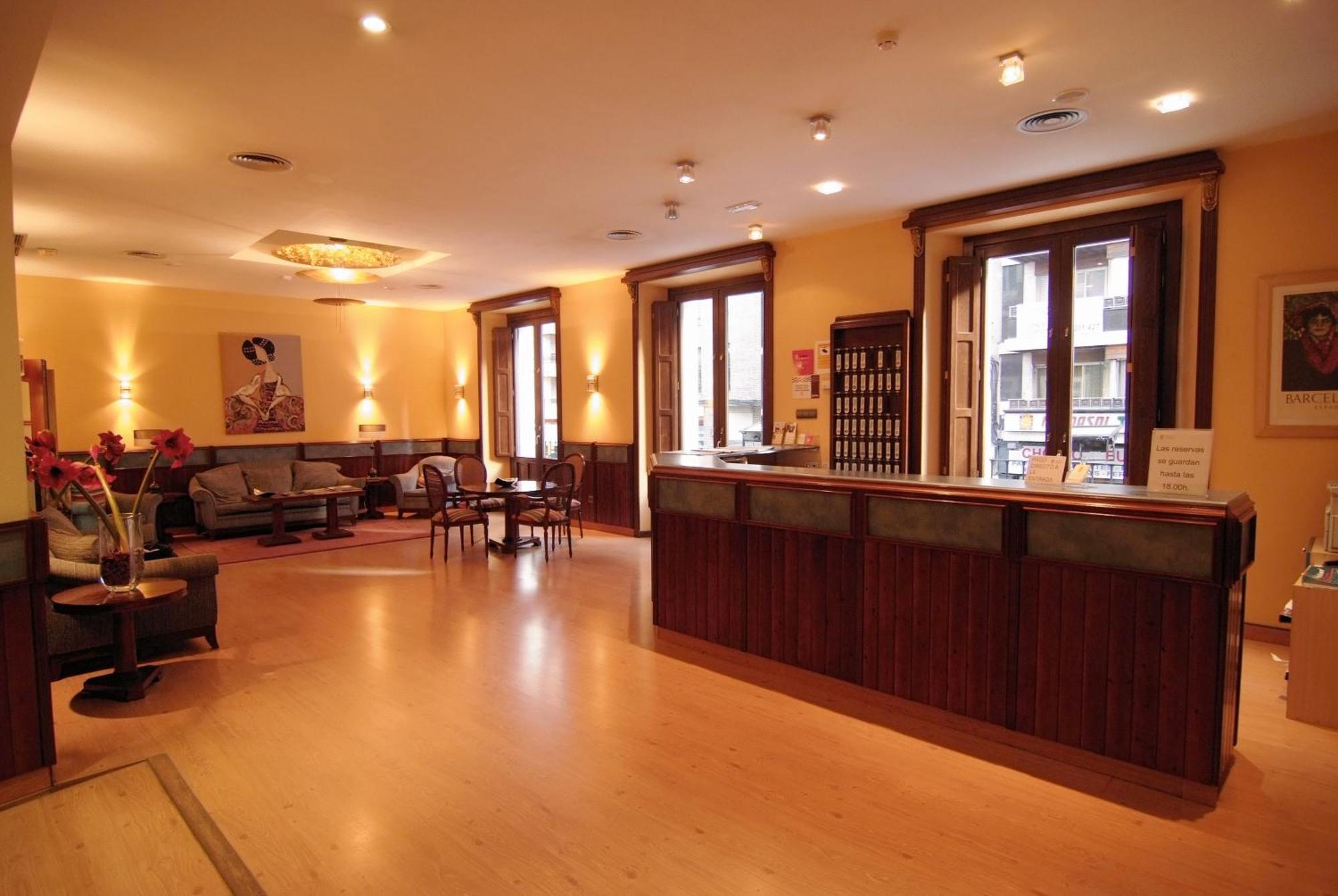 Hostal Cataluna Zaragoza Eksteriør billede